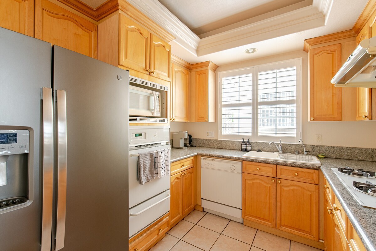 Building Photo - 199 N Lincoln Ave