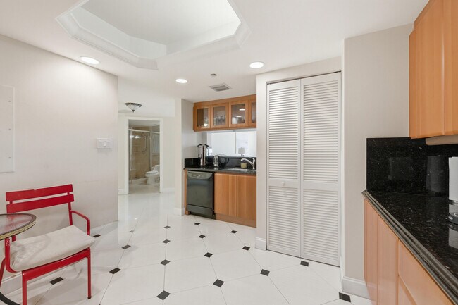 Building Photo - 9595 Collins Ave