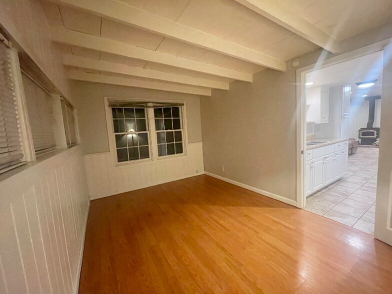 Building Photo - 9130 San Diego Rd