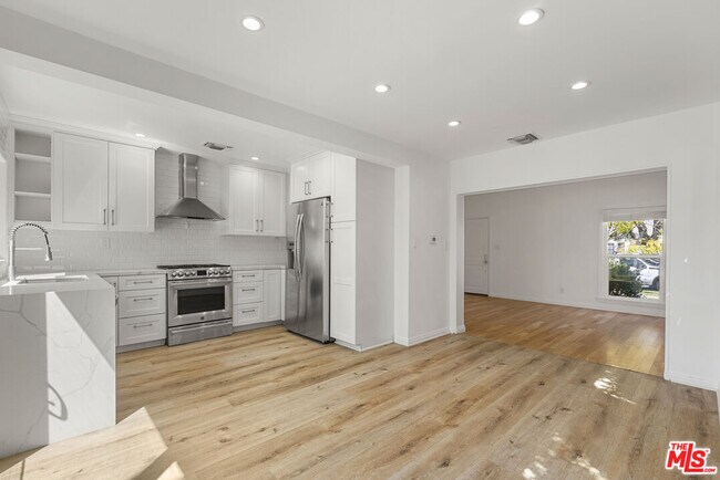 Building Photo - 2031 Glendon Ave