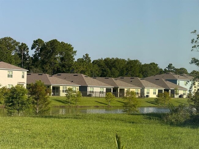 Building Photo - 17132 Edgemont Ln