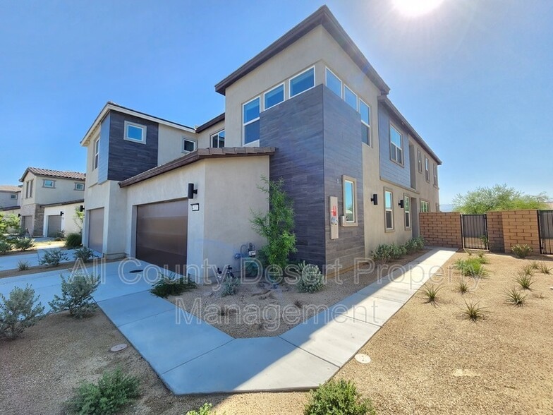 Building Photo - 43215 Passagio Lago Way