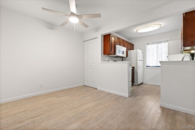 Building Photo - 1722 Gascony Parc Dr