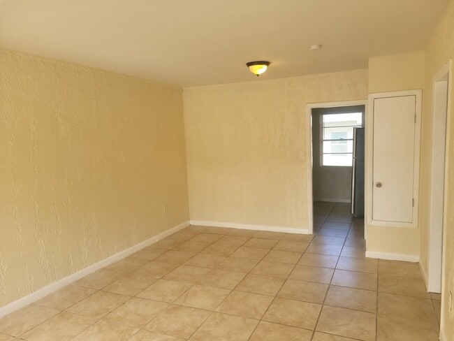 Building Photo - 508 Booker St