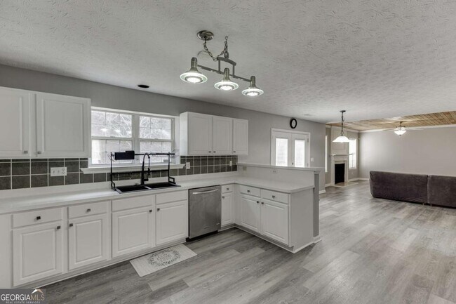 Building Photo - 4041 Plantation Mill Dr