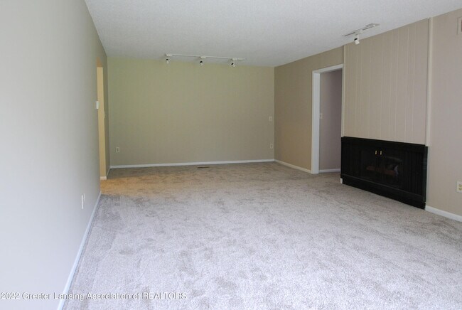 Building Photo - 2926 Mt Hope Rd