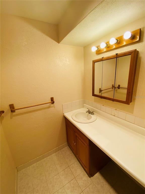 Building Photo - 4351 Tahitian Gardens Cir