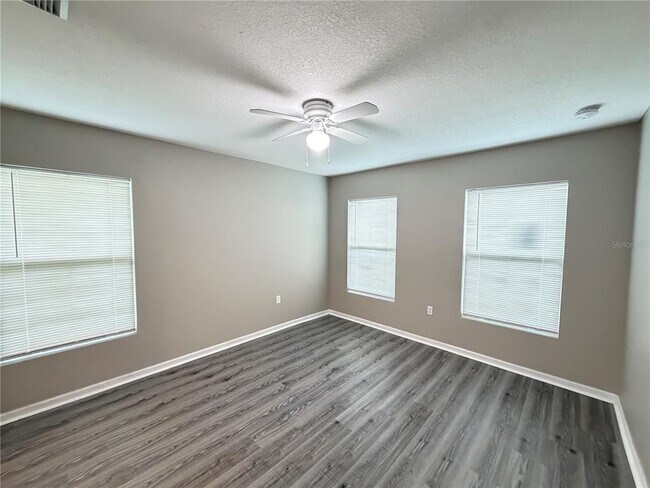 Building Photo - 13481 SW 60th Ave