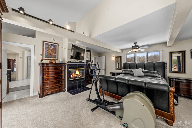 Building Photo - 208 Brookdale Ln