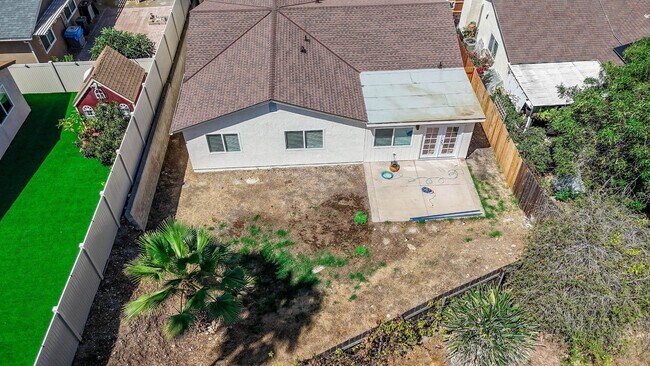 Building Photo - OPEN HOUSE, MONDAY, OCT. 20th from 1 - 1:3...