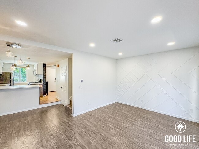 Building Photo - SD: 2BD/2.5BA Condo in Carlsbad with Community Pool, Two Balconies & Assigned Parking