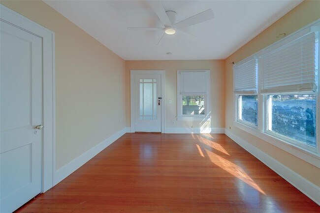 Building Photo - 4642 7th Ave N