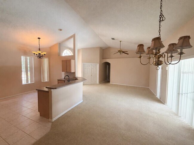 Building Photo - 15849 Mercott Ct