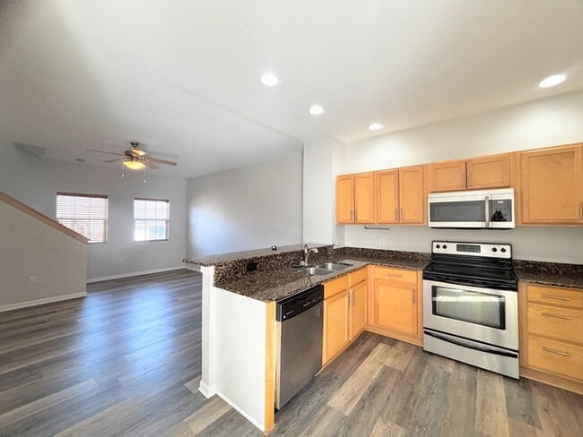 Building Photo - 2122 High St