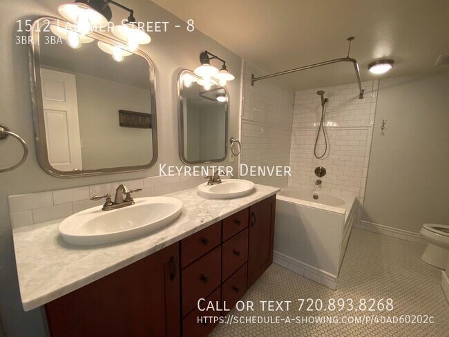 Building Photo - Charming 3BD, 3BA Downtown Townhouse with ...