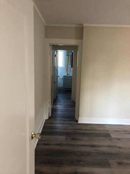 Building Photo - 4056 Santa Rita St