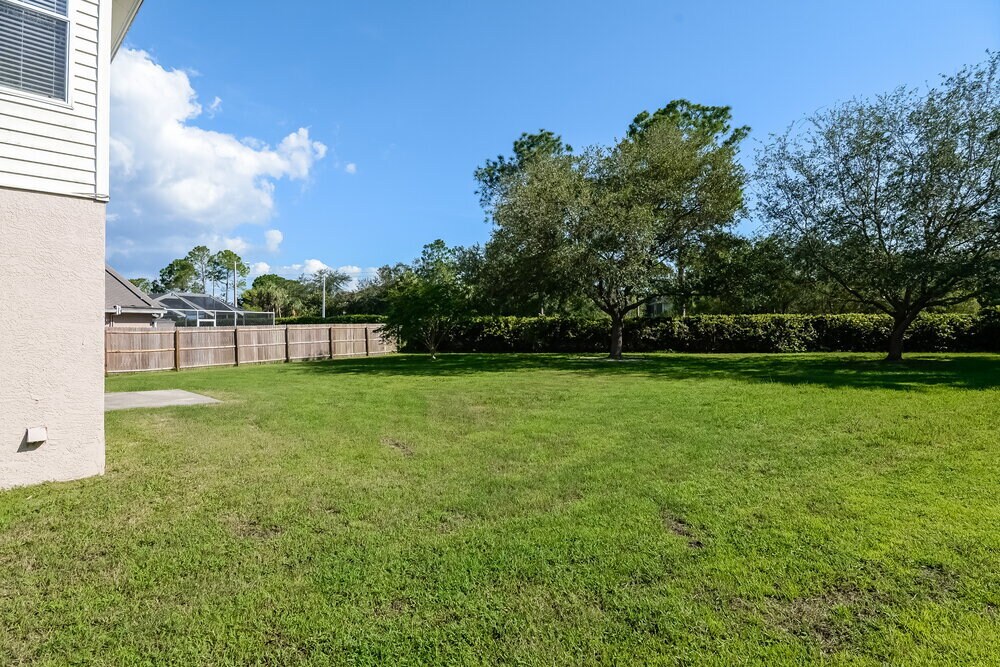 Building Photo - 1721 Scotch Pine Dr