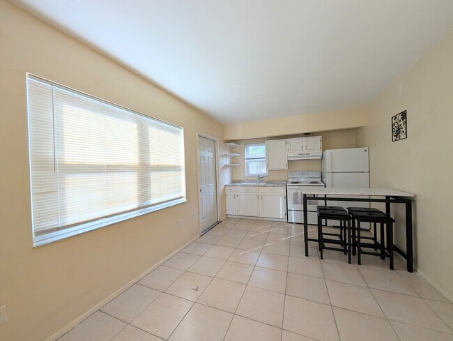 Kitchen/Living Room - 1118 15th St W