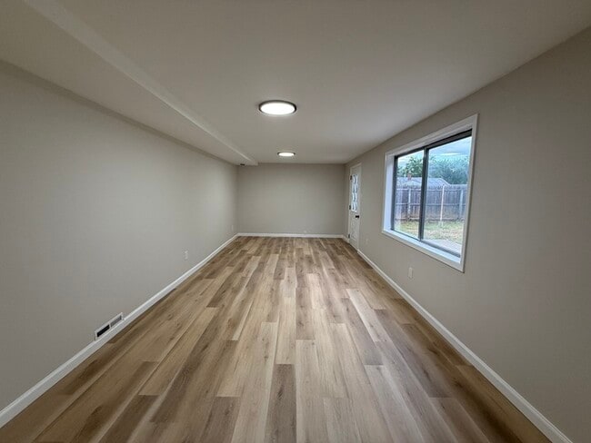 Building Photo - 150 Riggins Blvd