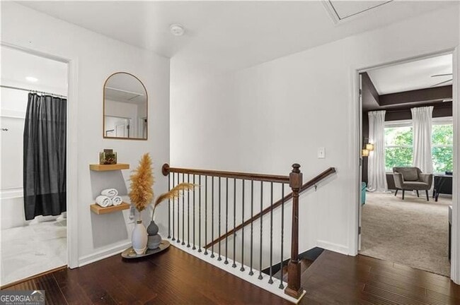 Building Photo - 580 Morrow Ln