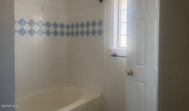 Building Photo - 4641 Loma De Indios Ln