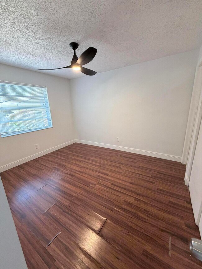 Building Photo - 1990 SW 9th St