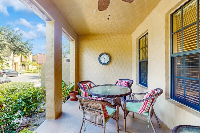 Building Photo - 9115 Capistrano St S