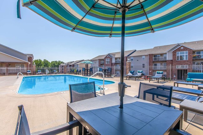 Watermill Park Apartments Pool - Watermill Park Apartments