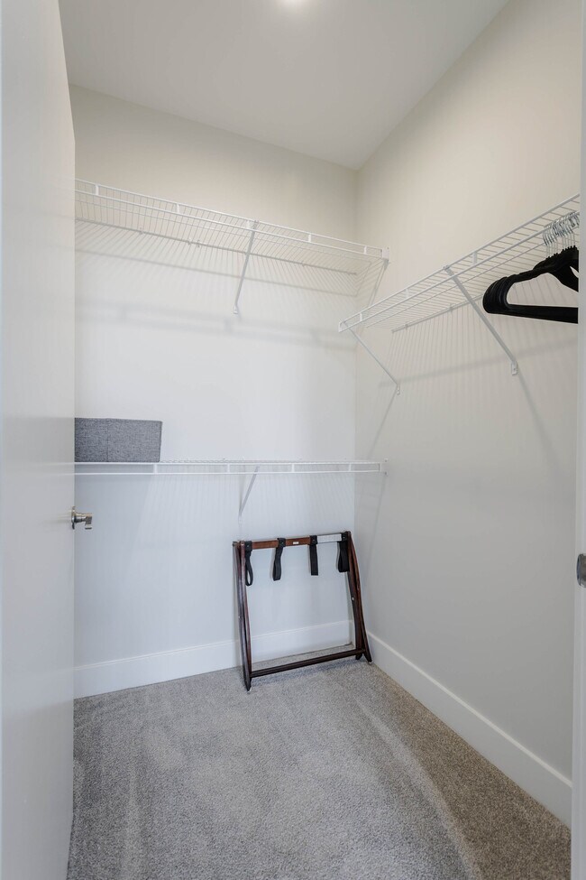 Building Photo - 601 E Pete Rose Wy