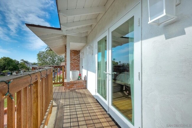 Building Photo - 1166 Agate St