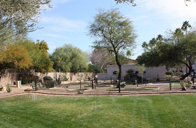 Building Photo - 6302 E Camelback Rd