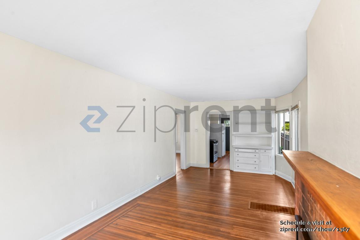 Building Photo - 1051 Stannage Ave