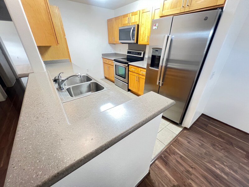 Building Photo - 91-1015-1015 Kamaaha Ave