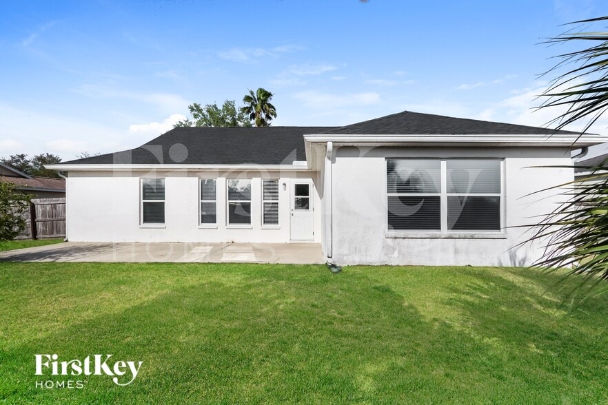 Building Photo - 11780 Shirburn Cir