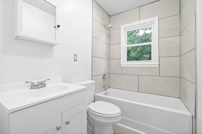 Building Photo - 1953 Batts Ln