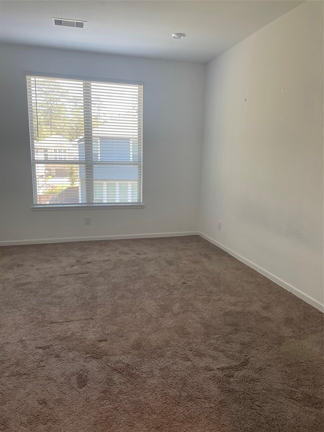 Building Photo - 621 Aspen Falls Ct