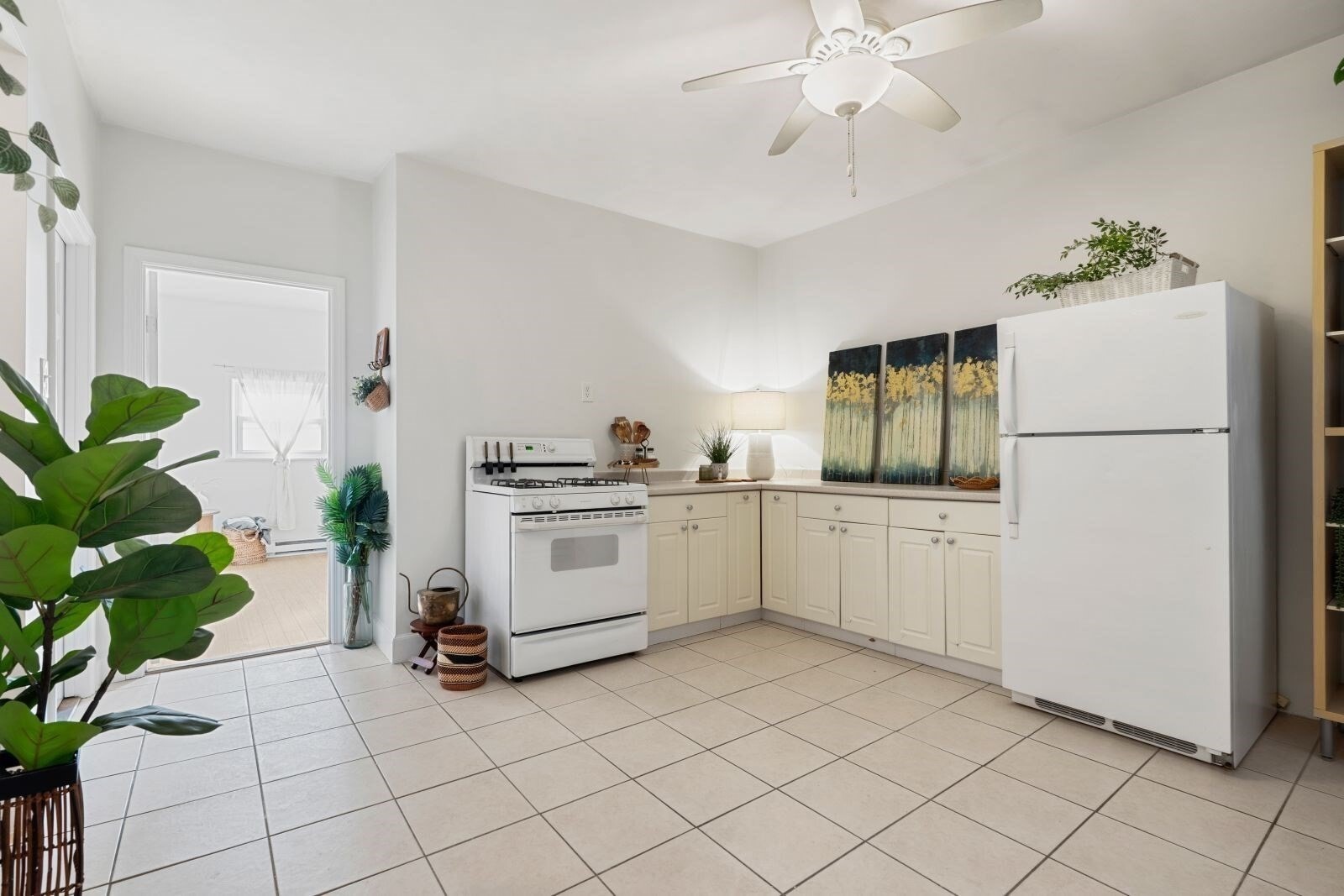 Building Photo - 377 Dorchester St