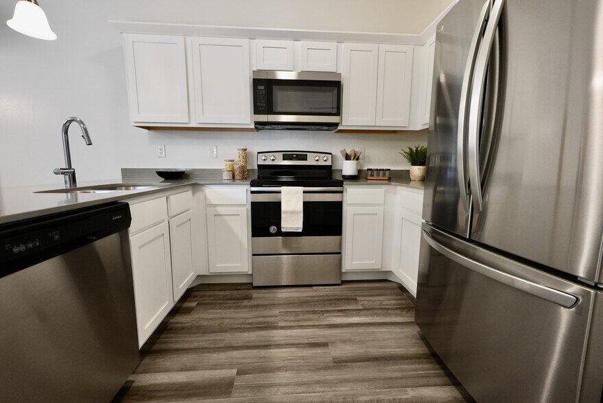 Building Photo - 14472 S Selvig Way