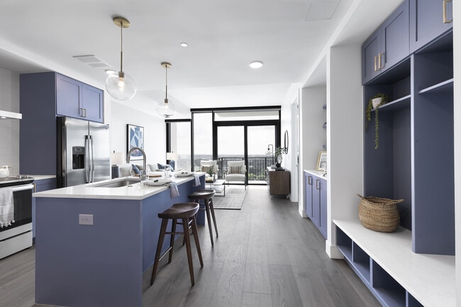 Building Photo - The Quincy