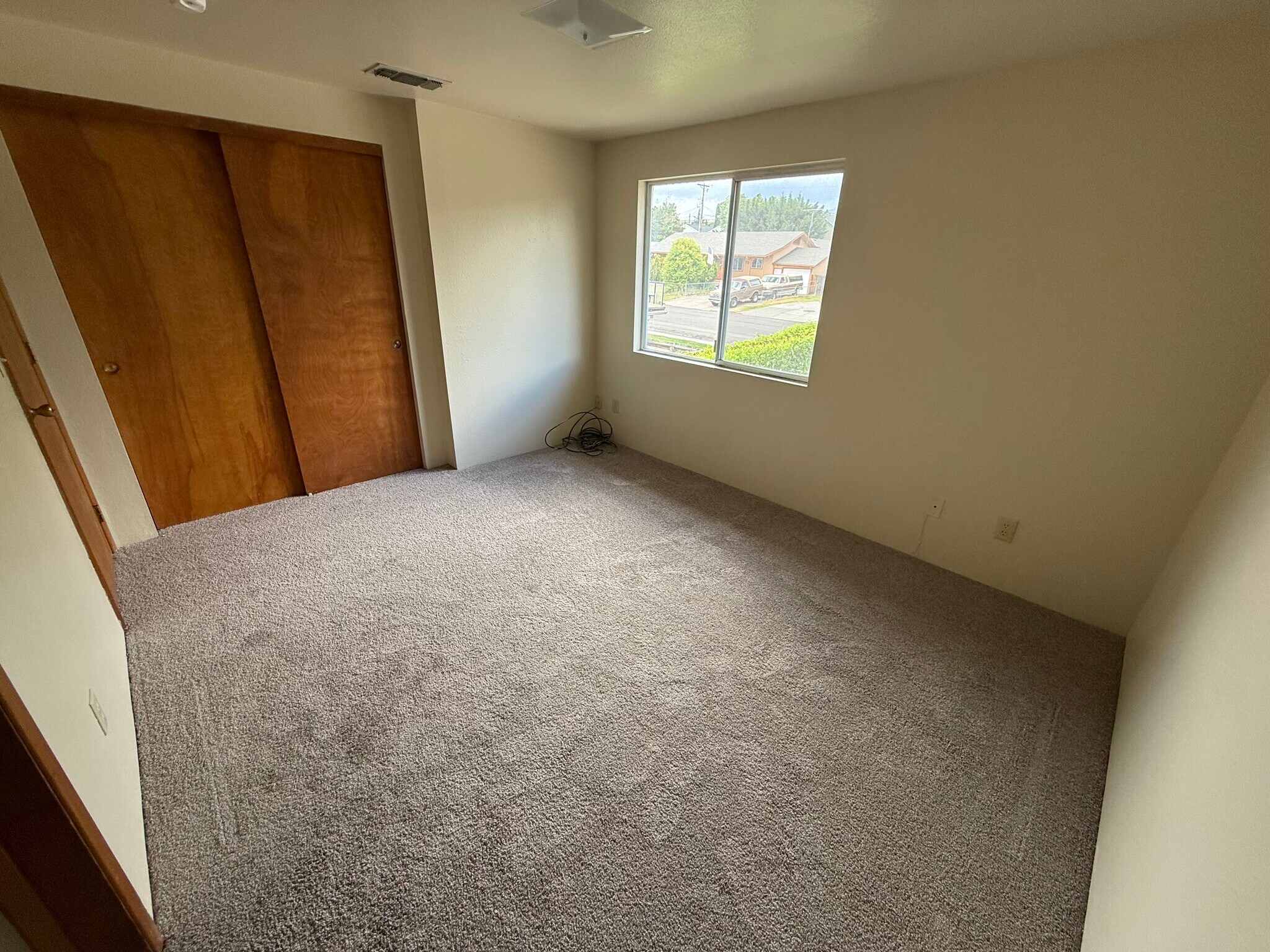 Master Bedroom - 329 Bessie St