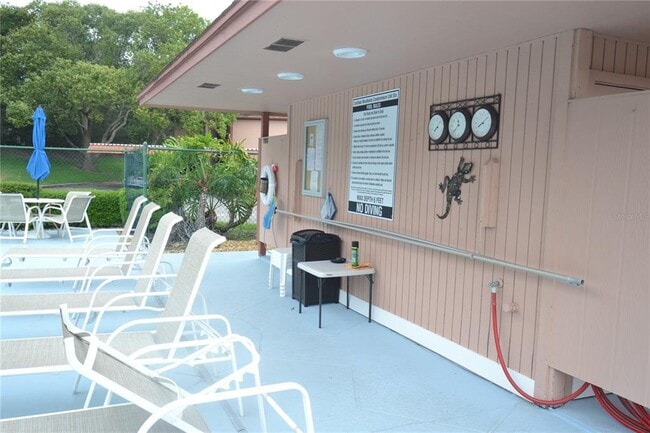 Building Photo - 161 Lakeside Dr