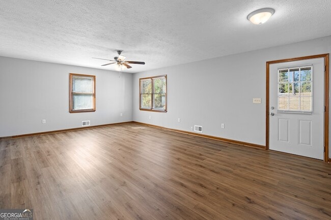 Building Photo - 168 Old Corinth Rd
