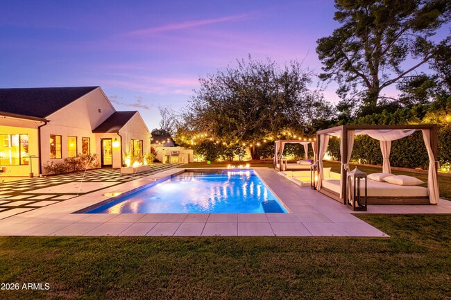 Building Photo - 2912 E Pierson St