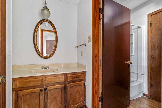 Building Photo - 3535 Yorkfield Dr