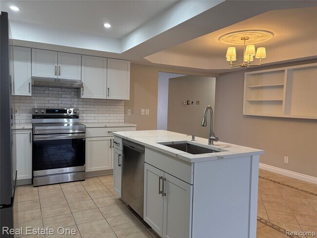 Building Photo - 53314 Starlite Dr