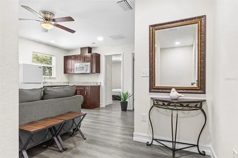 Building Photo - 8413 N Seminole Ave