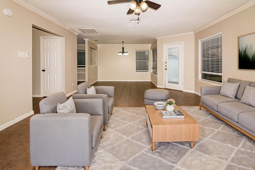 Building Photo - 3021 Shady Creek Ln