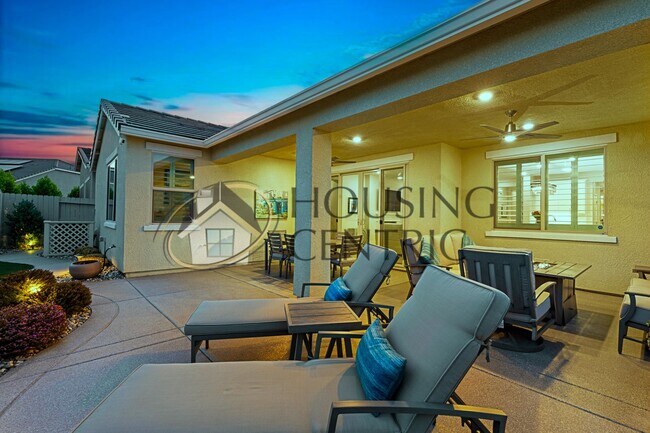 Building Photo - Gorgeous 1-Story Solar Home in Highly Pres...