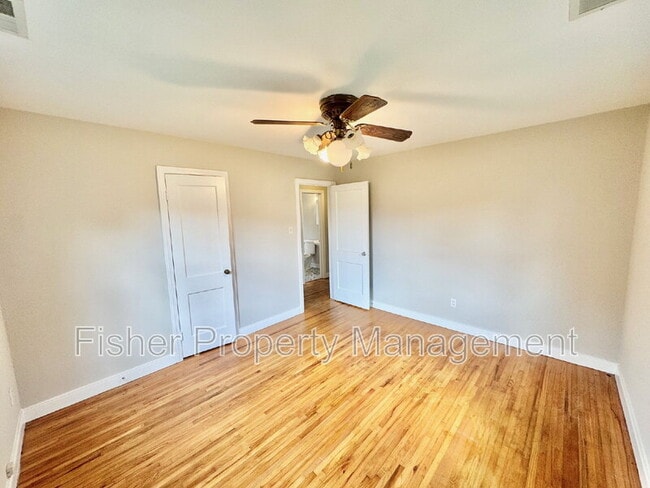Building Photo - 3223 Jeter Ave