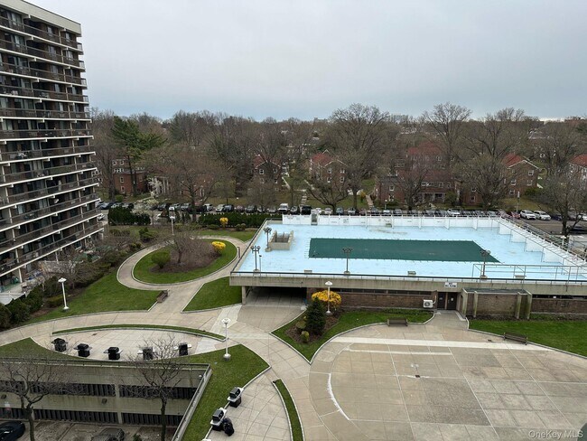 Building Photo - 150-38 Union Tpke Un